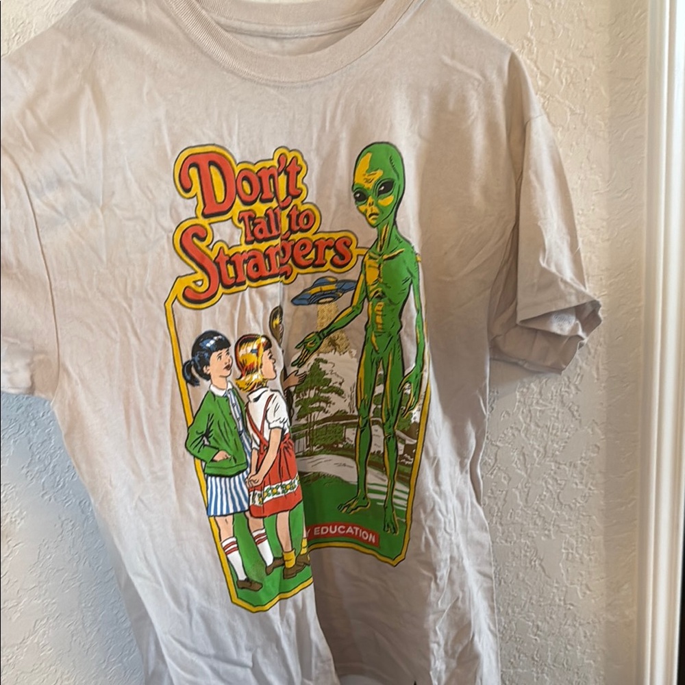 Alien Graphic T-Shirt